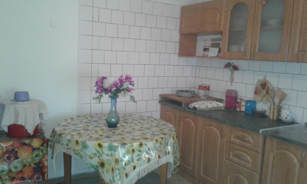 Qorowul Western House B&B 외부 사진